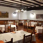 De Montana La Casa Grande Pensionat Nogueruelas